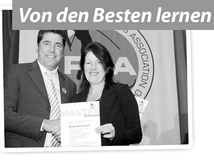 Bild mit Slogan „Von den Besten lernen“ - Übergabe des Masterprofessional-Zetifikats durch Stefan Quirmbach